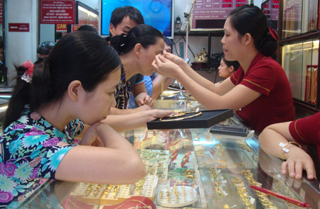 Tiền nhàn rỗi, nên đầu tư vào đâu